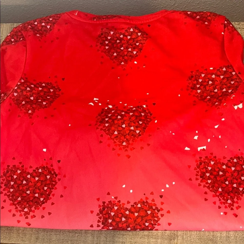 Red Heart Patterned Top - Picture 3 of 6